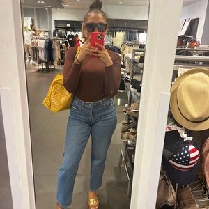 Meet your Posher, Yellow